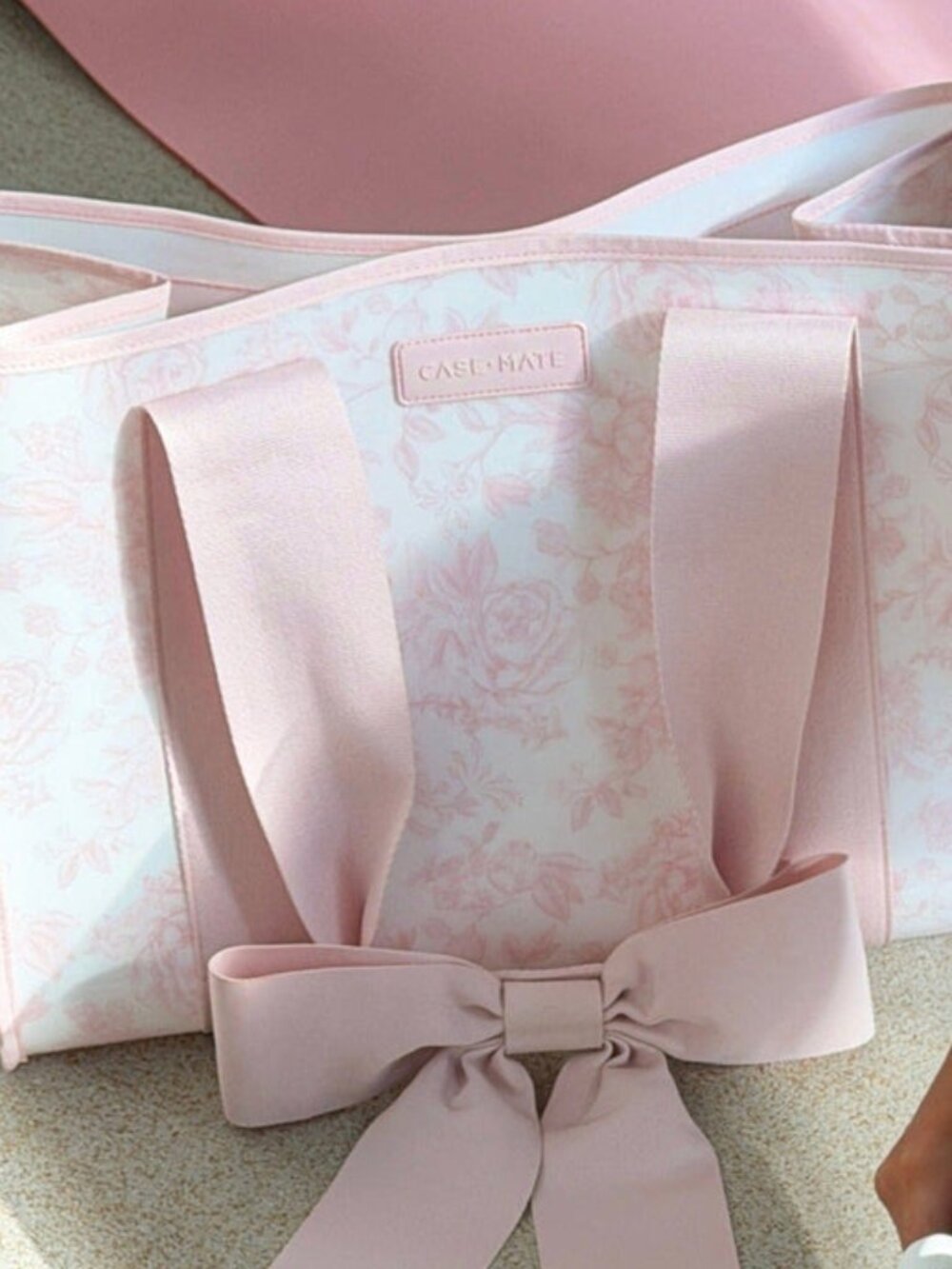 Case-Mate Pink Rose Bow Jelly Tote Bag Waterproof Beach Travel Gym Coquette NWT - Picture 2 of 6